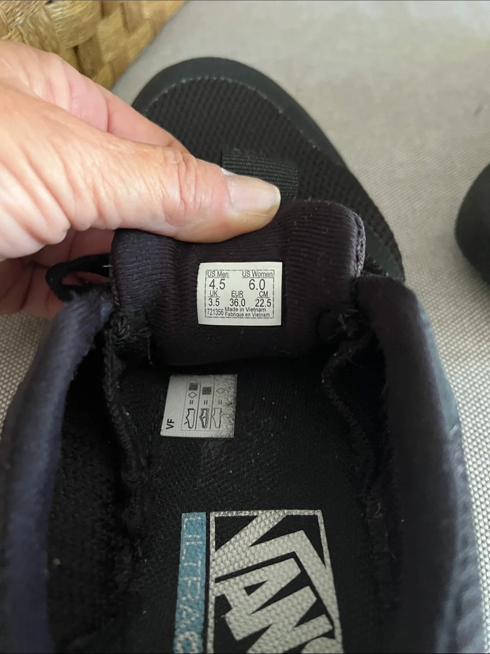 Vans  Low-Top Sneakers